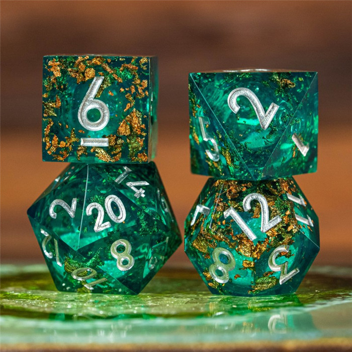 CŒUR DE BROCÉLIANDE | SET DE DÉS JDR À CŒUR LIQUIDE CŒUR DE BROCÉLIANDE | SET DE DÉS JDR À CŒUR LIQUIDE